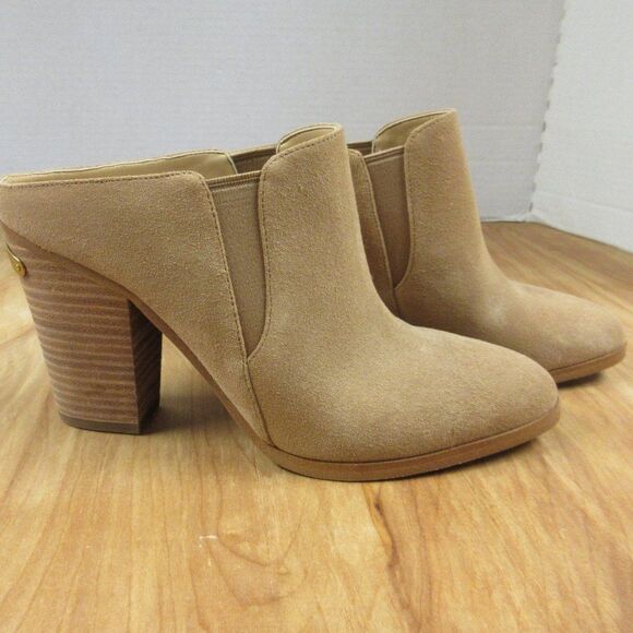 MICHAEL KORS Braden Closed Toe Mule Clog Shoes Womens Size 8.5 Cashew Suede NEW - Picture 1 of 13